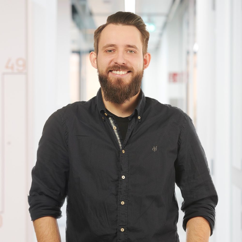 2022.11.15 Life Science Factory - Portraitaufnamen 9440 Max Zinowsky_ins